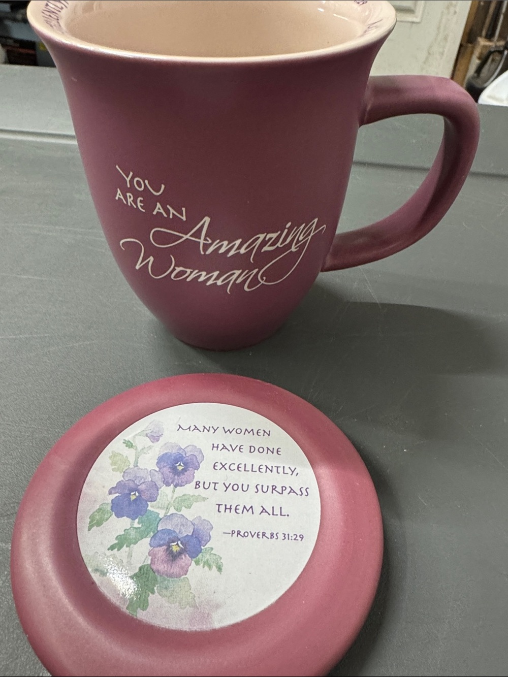Amazing Woman Ceramic Mug with Lid - Purple
